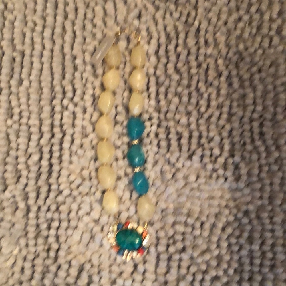 Statement necklace from LYDELL NYC - Picture 5 of 7